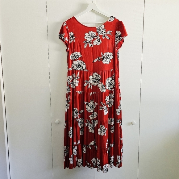 NEW Free People Rita Tiered Midi Dress Red Floral Size M - Picture 3 of 6